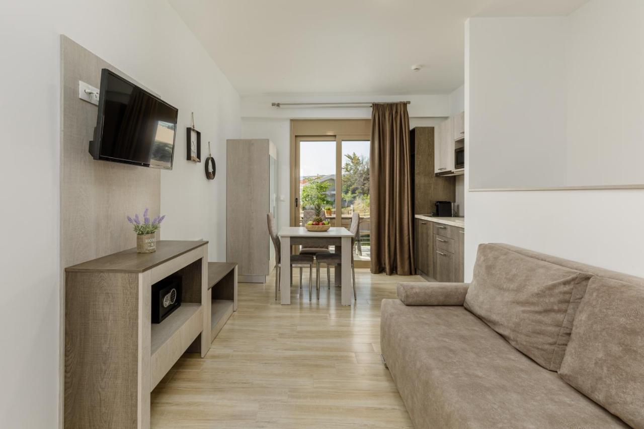 Aria Garden Suites Nikiti  Exteriör bild
