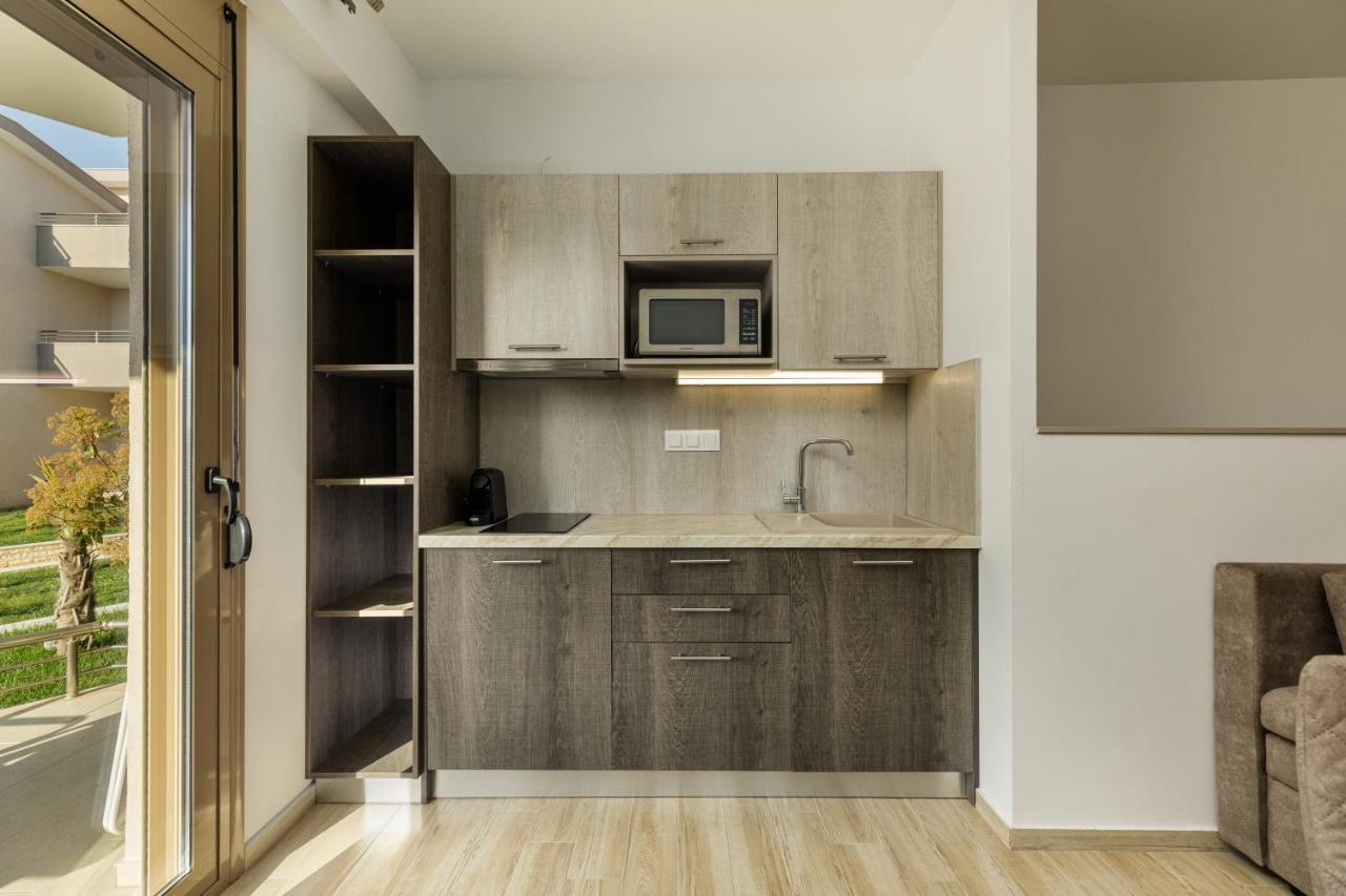 Aria Garden Suites Nikiti  Exteriör bild