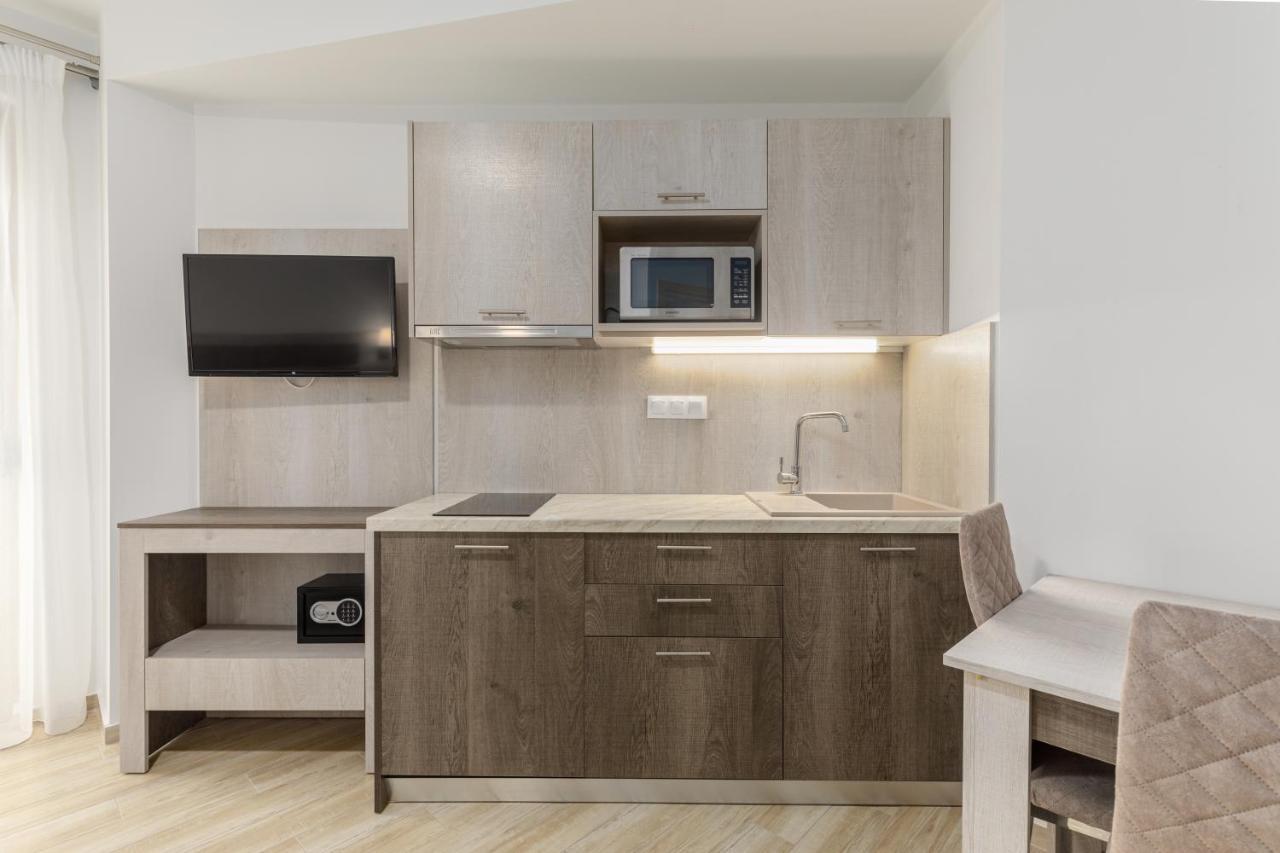 Aria Garden Suites Nikiti  Exteriör bild